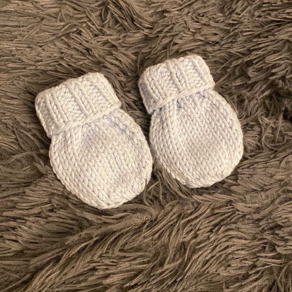 Baby mitts -light blue